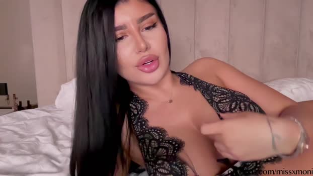 moniqueeass fuckass Webcam SHOW @ Chaturbate 25-11-2025