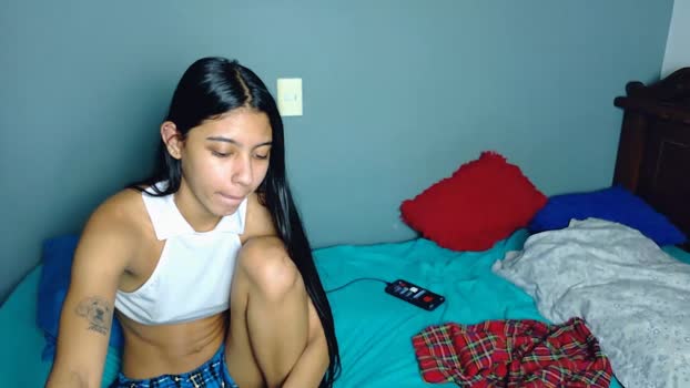 petitestrawberry18 lush Webcam SHOW @ Chaturbate 01-12-2025