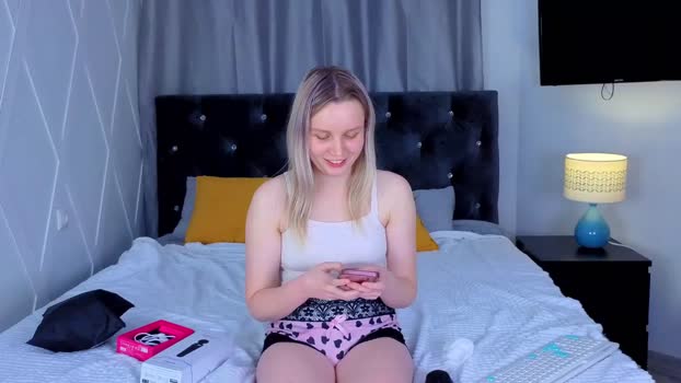 tinasiner show Webcam SHOW @ Chaturbate 30-11-2025