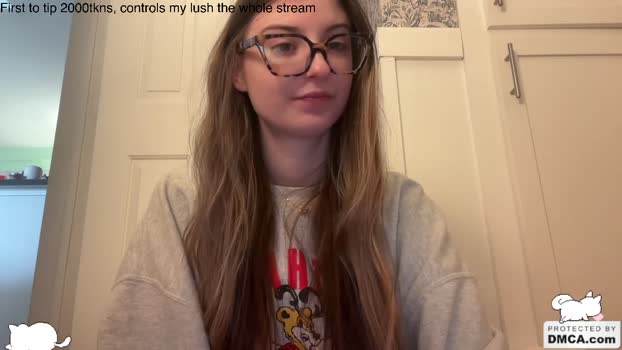 fantasyella strip Webcam SHOW @ Chaturbate 06-12-2025