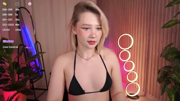 laurawifeness dirty Webcam SHOW @ Chaturbate 07-12-2025