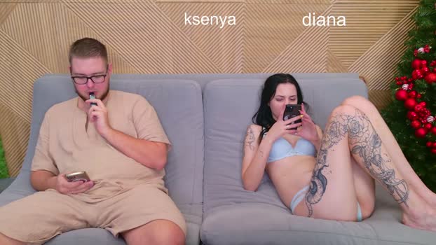ksenyahot lickpussy Webcam SHOW @ Chaturbate 08-12-2025