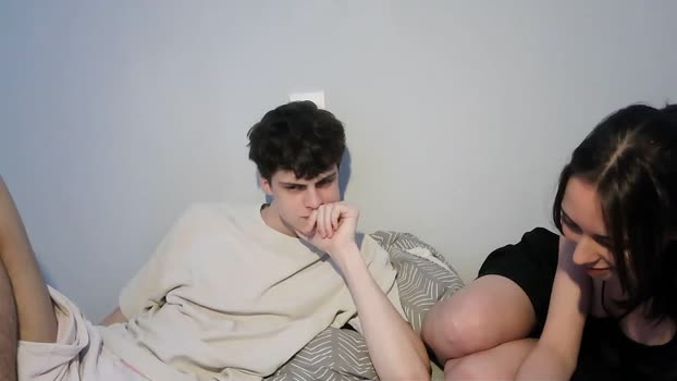 valesios yummy Webcam SHOW @ Chaturbate 07-12-2025