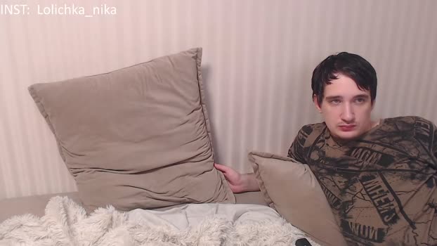 white_boo kissing Webcam SHOW @ Chaturbate 08-12-2025