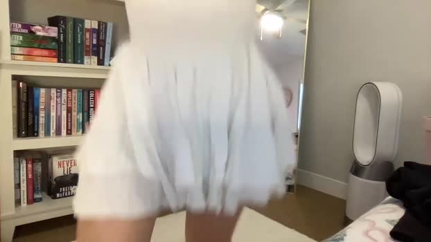 elenalovexxx strip Webcam SHOW @ Chaturbate 10-12-2025