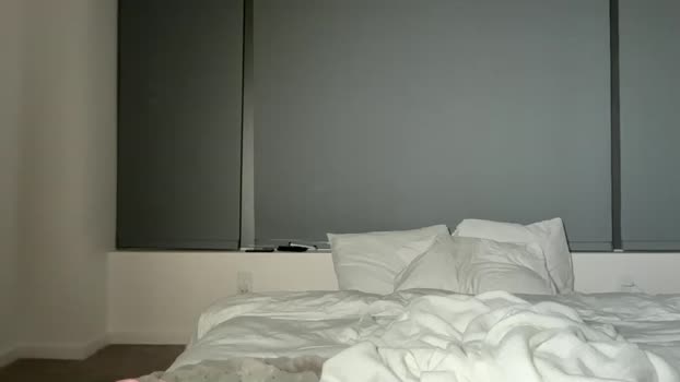 avaowenss kissing Webcam SHOW @ Chaturbate 19-12-2025