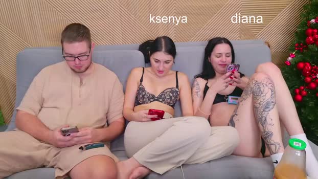 ksenyahot love Webcam SHOW @ Chaturbate 22-12-2025