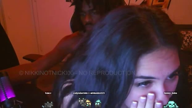 nikkinotnicki00 deepthroa Webcam SHOW @ Chaturbate 22-12-2025