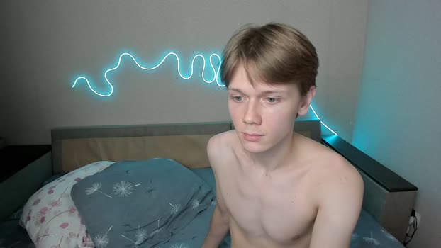olvr_zoolander kissing Webcam SHOW @ Chaturbate 22-12-2025