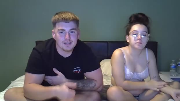 ukyungcouple wank Webcam SHOW @ Chaturbate 23-12-2025