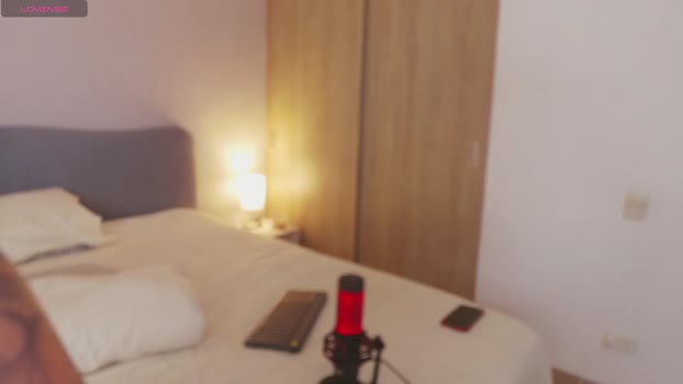 soffiabigass suckcock Webcam SHOW @ Chaturbate 30-12-2025
