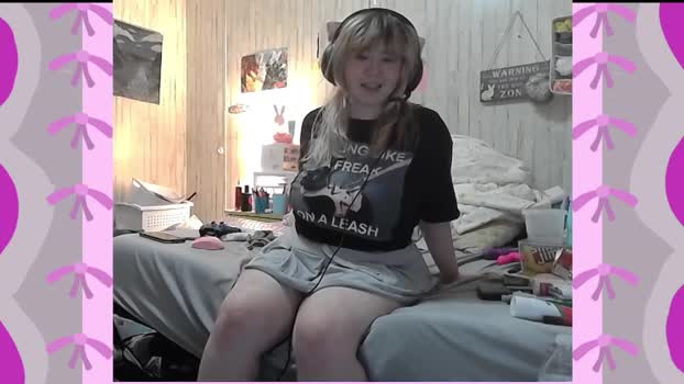 bbunniescloset lickpussy Webcam SHOW @ Chaturbate 01-01-2026