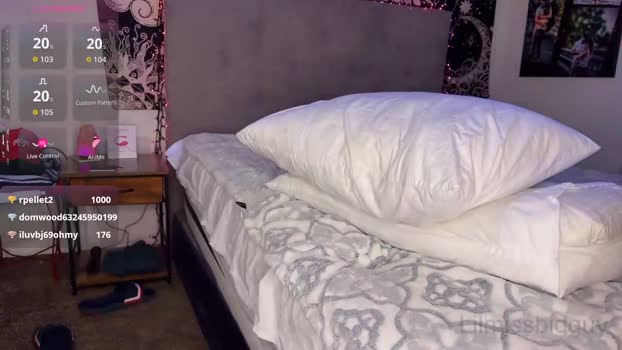 bigguylilmiss strip Webcam SHOW @ Chaturbate 02-01-2026