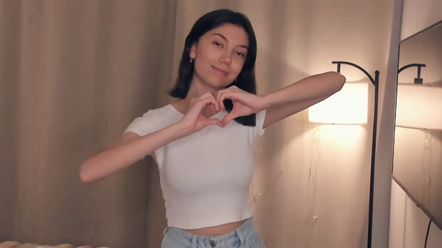 charlinepiker Show Webcam SHOW @ Chaturbate 02-01-2026