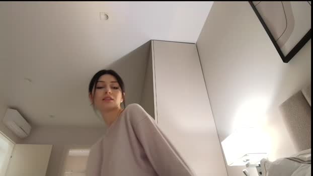 milla_bella sweet Webcam SHOW @ Chaturbate 04-01-2026