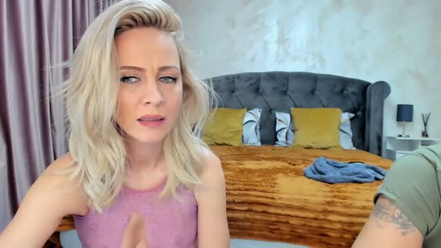 nicepussyfuckk18 legs Webcam SHOW @ Chaturbate 05-01-2026