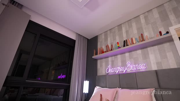 jeangreybianca lick Webcam SHOW @ Chaturbate 05-01-2026