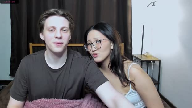blossomandbee toy Webcam SHOW @ Chaturbate 08-01-2026
