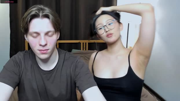 blossomandbee kiss Webcam SHOW @ Chaturbate 09-01-2026