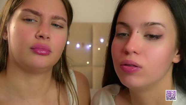 vivid_girls orgasm Webcam SHOW @ Chaturbate 10-01-2026