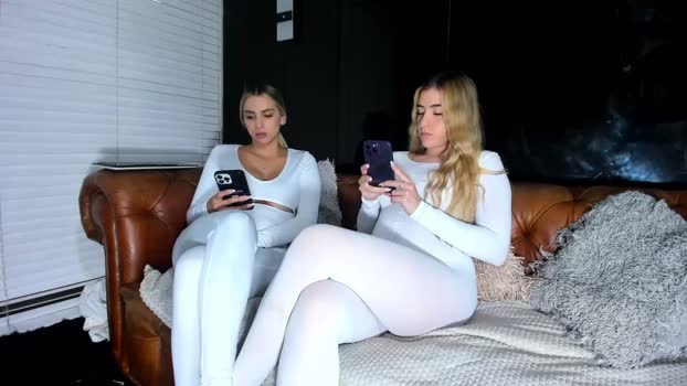 cuteanddesesperate Naked Webcam SHOW @ Chaturbate 23-01-2026