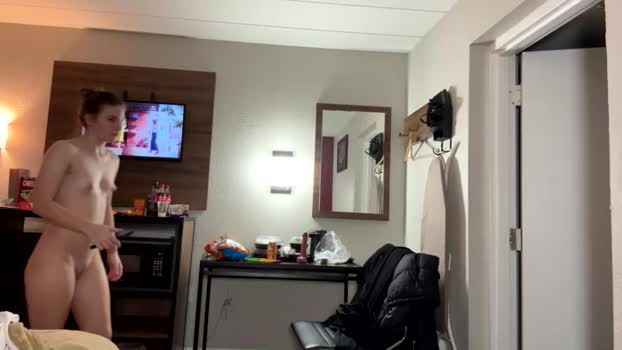deepthroatqueen33 legs Webcam SHOW @ Chaturbate 28-01-2026
