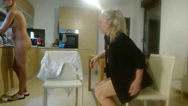 laura47_sweet kissing Webcam SHOW @ Chaturbate 28-01-2026