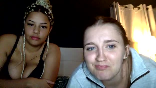 doubletrouble_xo kissing Webcam SHOW @ Chaturbate 30-01-2026