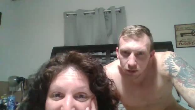 dozenutz914 play Webcam SHOW @ Chaturbate 31-01-2026