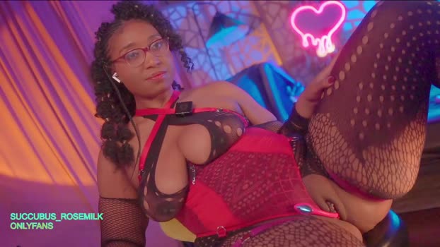 succubus_rosemilk show Webcam SHOW @ Chaturbate 01-02-2026