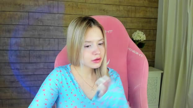 milanabalmain Naked Webcam SHOW @ Chaturbate 02-02-2026