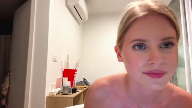 laraineprada sexy Webcam SHOW @ Chaturbate 03-02-2026
