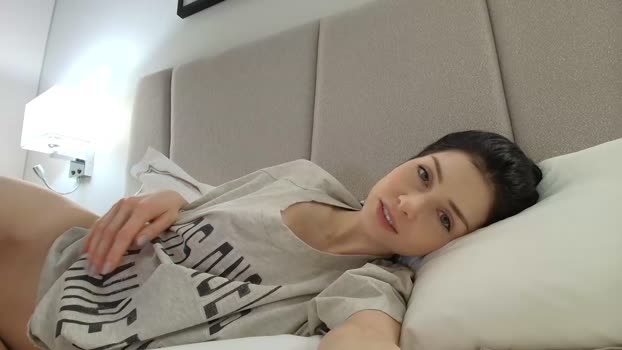 milla_bella lick Webcam SHOW @ Chaturbate 14-02-2026