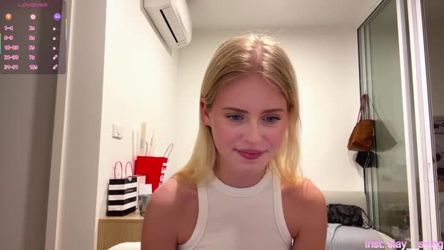 laraineprada sweet Webcam SHOW @ Chaturbate 16-02-2026