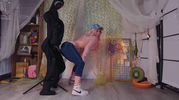 mollyflwers lovense Webcam SHOW @ Chaturbate 25-02-2026