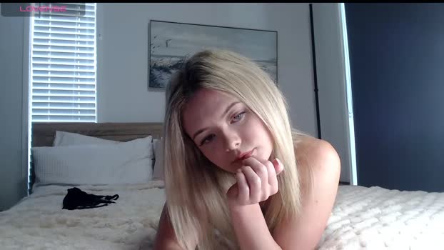 novakitty4 toys Webcam SHOW @ Chaturbate 26-02-2026