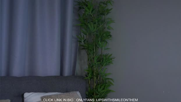 lipswithsmileonthem analtoy Webcam SHOW @ Chaturbate 28-02-2026