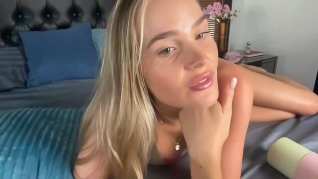 xo_madeline spanking Webcam SHOW @ Chaturbate 03-03-2026