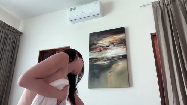 yourlittlesunrise_ strip Webcam SHOW @ Chaturbate 09-03-2026