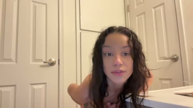 briannay0unggg lick Webcam SHOW @ Chaturbate 17-03-2026