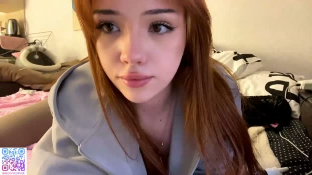chiekodavanzo bigboobs Webcam SHOW @ Chaturbate 17-03-2026
