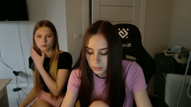 alexialunaris fuckher Webcam SHOW @ Chaturbate 03-04-2026