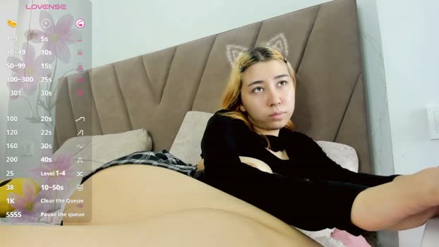 gigimeii lick Webcam SHOW @ Chaturbate 03-04-2026