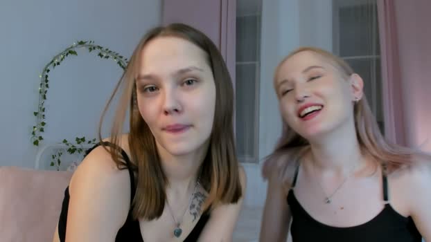 lisaluve yummy Webcam SHOW @ Chaturbate 03-04-2026