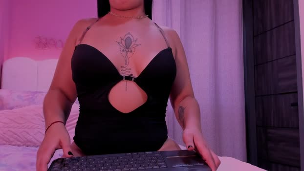 nicole_firee prettyface Webcam SHOW @ Chaturbate 04-04-2026