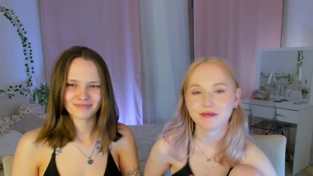 lisaluve striptease Webcam SHOW @ Chaturbate 08-04-2026