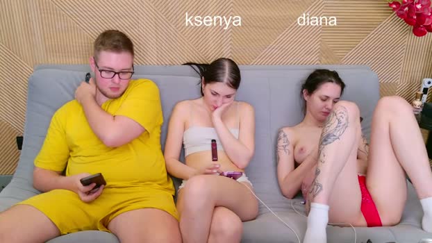 ksenyahot natural Webcam SHOW @ Chaturbate 10-04-2026