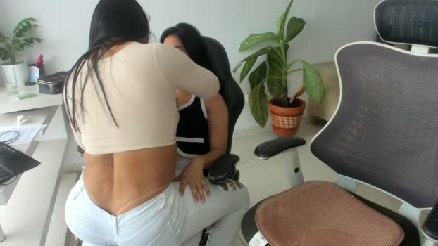 emillybrowm cute Webcam SHOW @ Chaturbate 10-04-2026