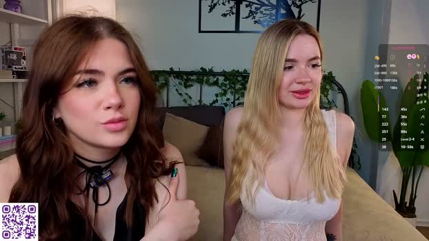 cloverfarewell lick Webcam SHOW @ Chaturbate 13-04-2026
