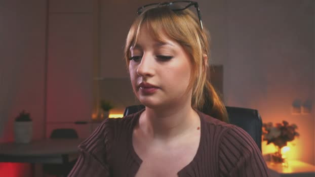 rue_novella Topless Webcam SHOW @ Chaturbate 13-04-2026